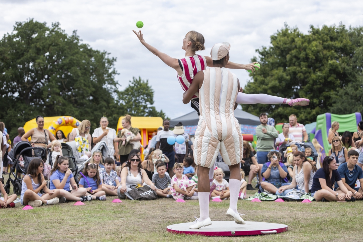 Circus performers at South Ockendon Big Lunch
